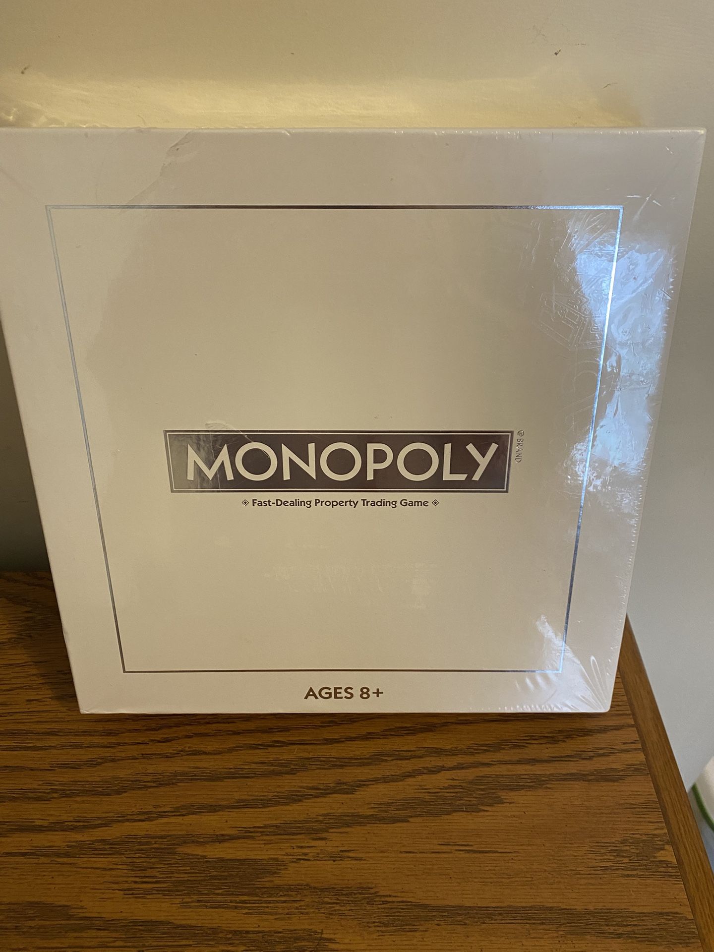 Nib Monopoly Pearl Collectors Edition With Cat Token !