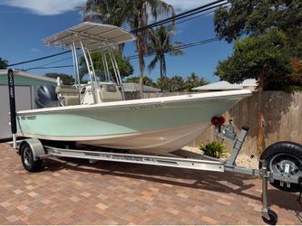 MINT 2022 KEY WEST BAY REEF BOAT!! TURN KEY READY TO GO!!