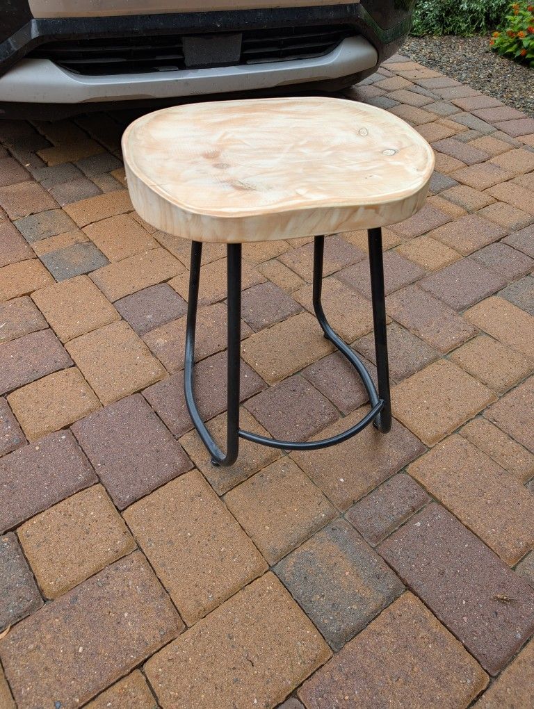 Stool (Solid Wood, Metal)