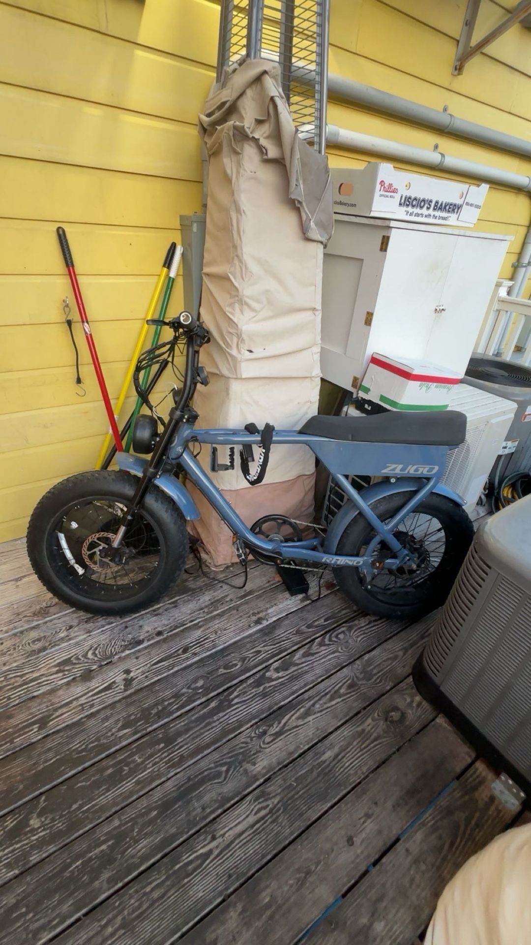 Zugo Rhino Bike CHARGER NOT INCLUDED!!