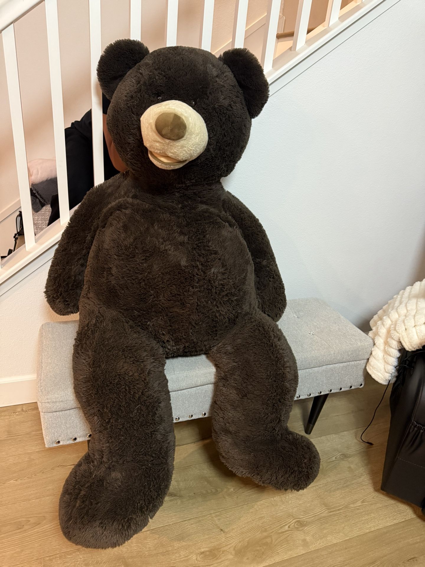 Giant Teddy Bear.  52 Inches  ~Great For A Gift~ 💝 
