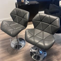 Set of 2 Adjustable Barstools – Grey Faux Leather & Chrome Base