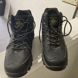 Mens Hiking Boots Size 9