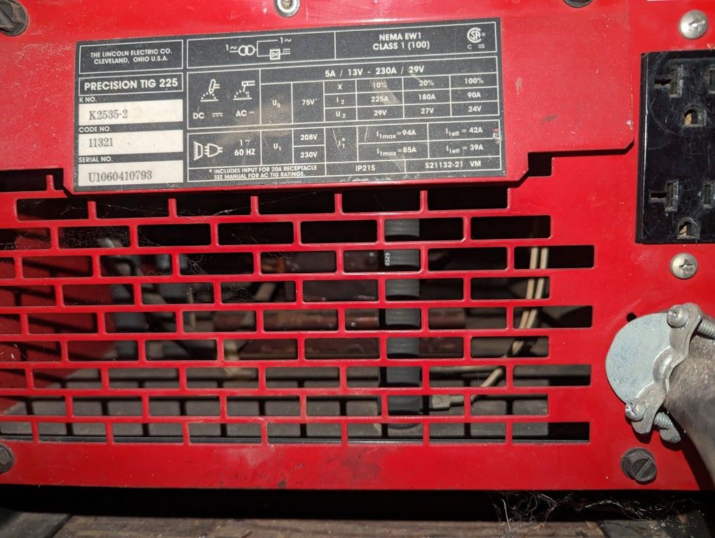 Lincoln Electric Precision Tig 225