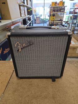Fender Rumble 15 Bass Combo Amp