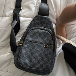 G cross body bag