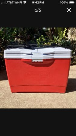 Rubbermaid 12 Can Briefcase Cooler