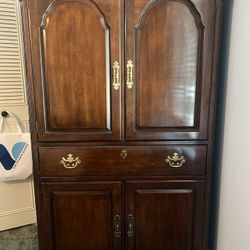 Desk(Price Negotiable)