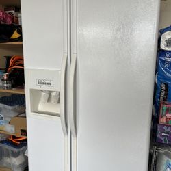 Whirlpool Side By Side Refrigerator 