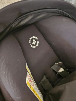 Maxi Cosi car seat and stroller combo set, 2021 model, in great condition