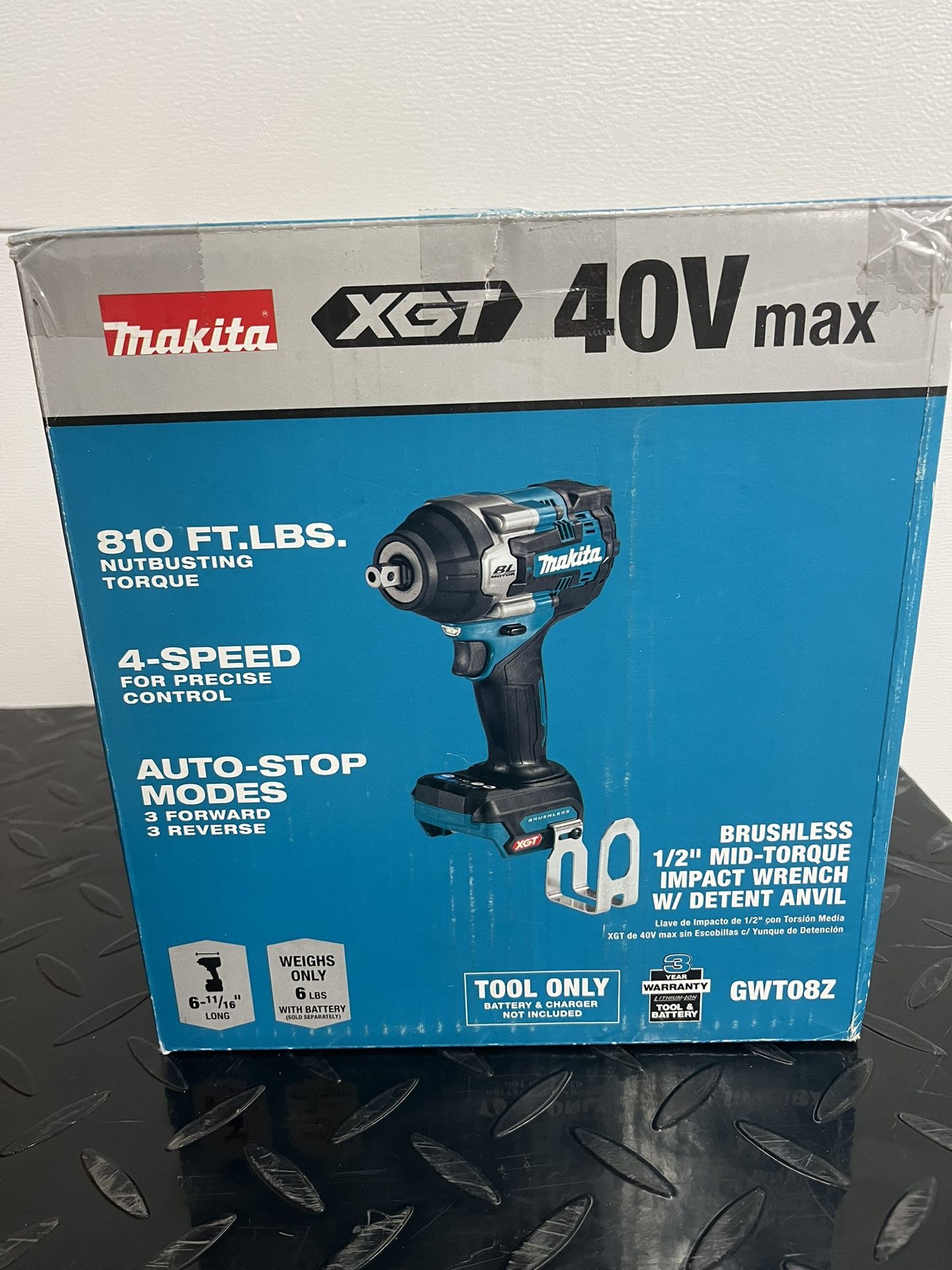 Makita 40V max XGT Brushless Cordless 4-Speed Mid-Torque 1/2 in. Impact Wrench w/Detent Anvil (Tool Only)
