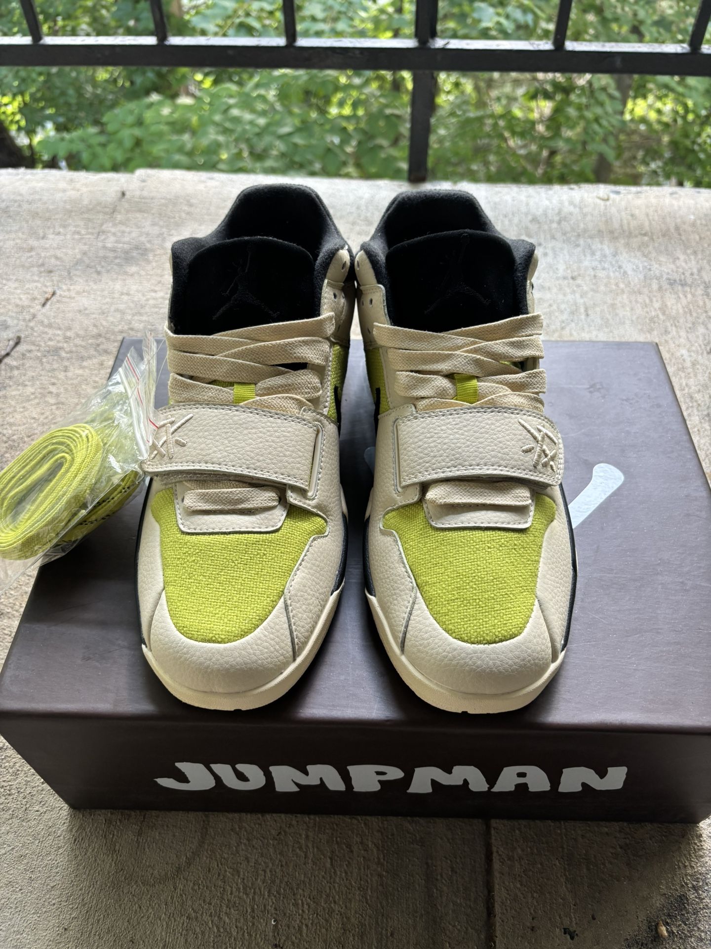 Jordan Jumpman Jack Travis Scott Bright Cactus