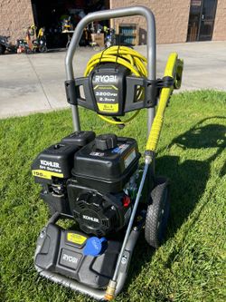 RYOBI GAS 3200 psi  PRESSURE WASHER LIKE NEW