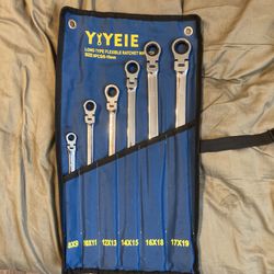 Extra Long Ratcheting Wrenches Metric