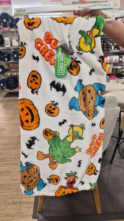 Sesame Street 2026 Halloween 🎃 Blanket!