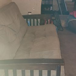 Futon Metal & Wood