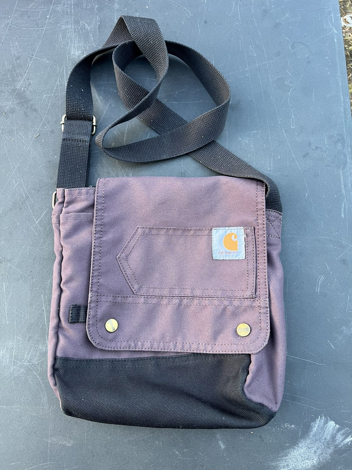 Carhartt Crossbody Snap Bag. Port Wine Color.