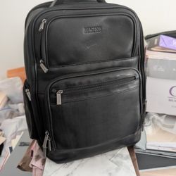 *** KENETH COLE ** FULL GRAIN LEATHER ** BACKPACK 