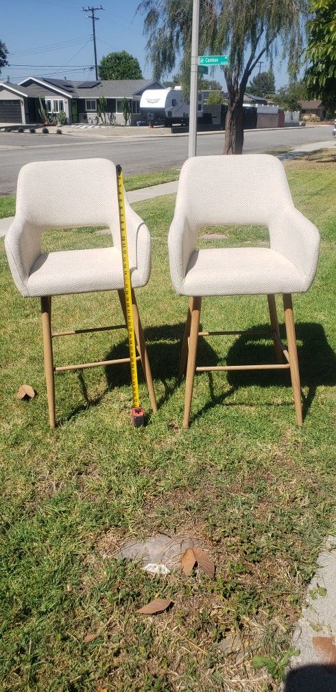 2x Barstools