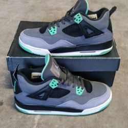 Air Jordan 4 Retro 'Glow in the Dark Green' 7Y (8½W)