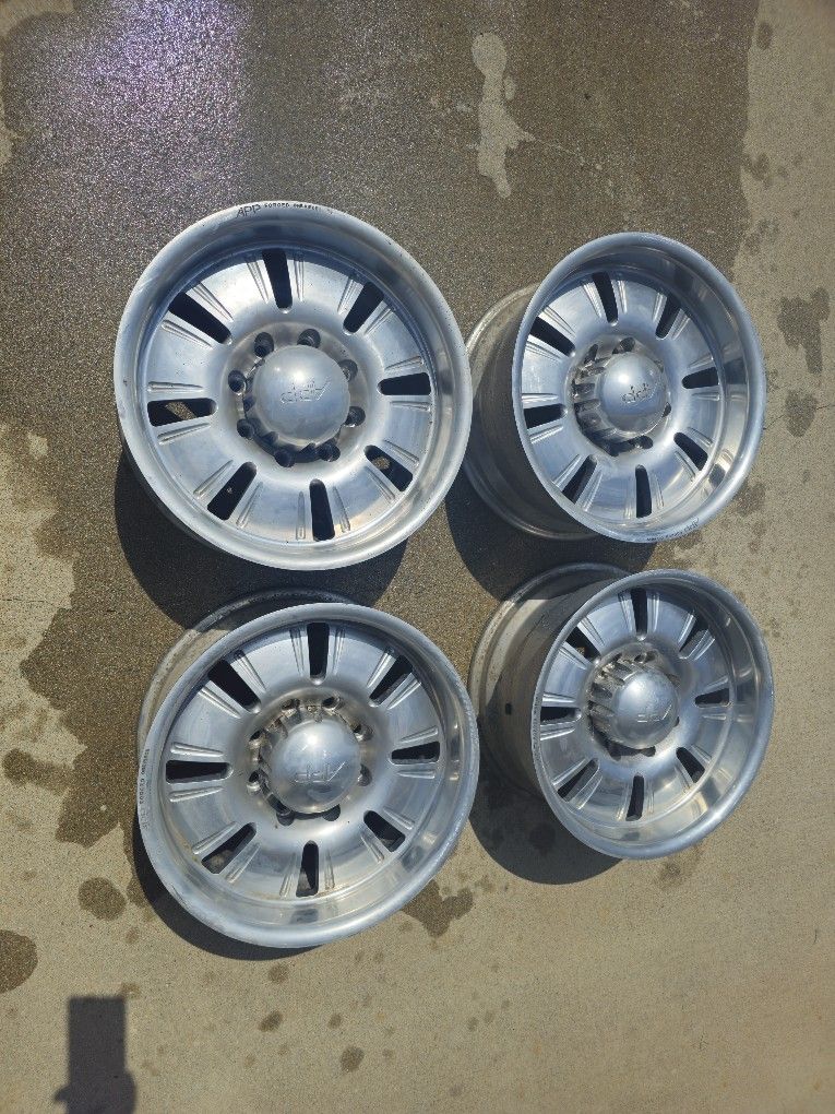 Scarce APP Forged Wheels 8 Lug Aluminum Precision Products 17 X 8J With Caps Hummer H2