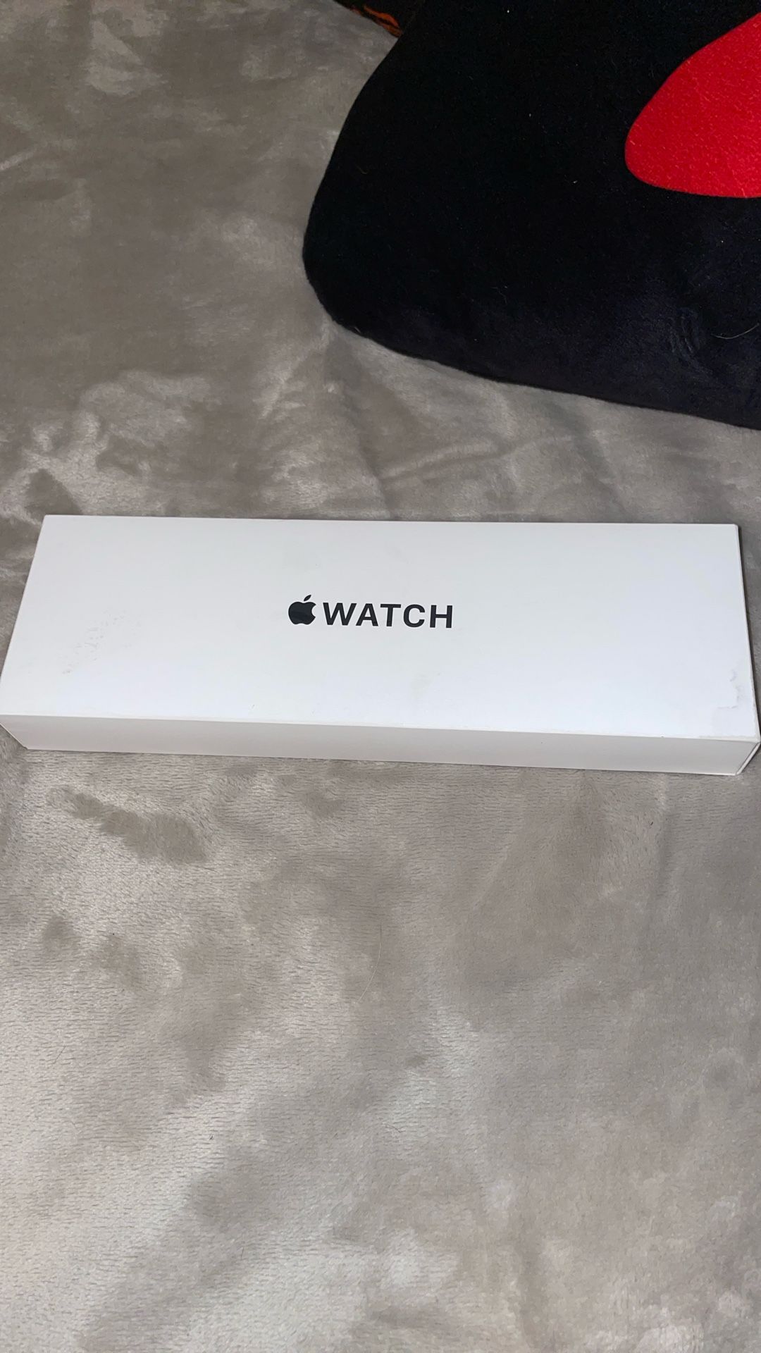 Apple Watch SE (Gen 2) 40mm Midnight AI Mid S/M GPS Brand New Just Got It For A Birthday Gift But I Don’t Wear Watches Especially A AI One.