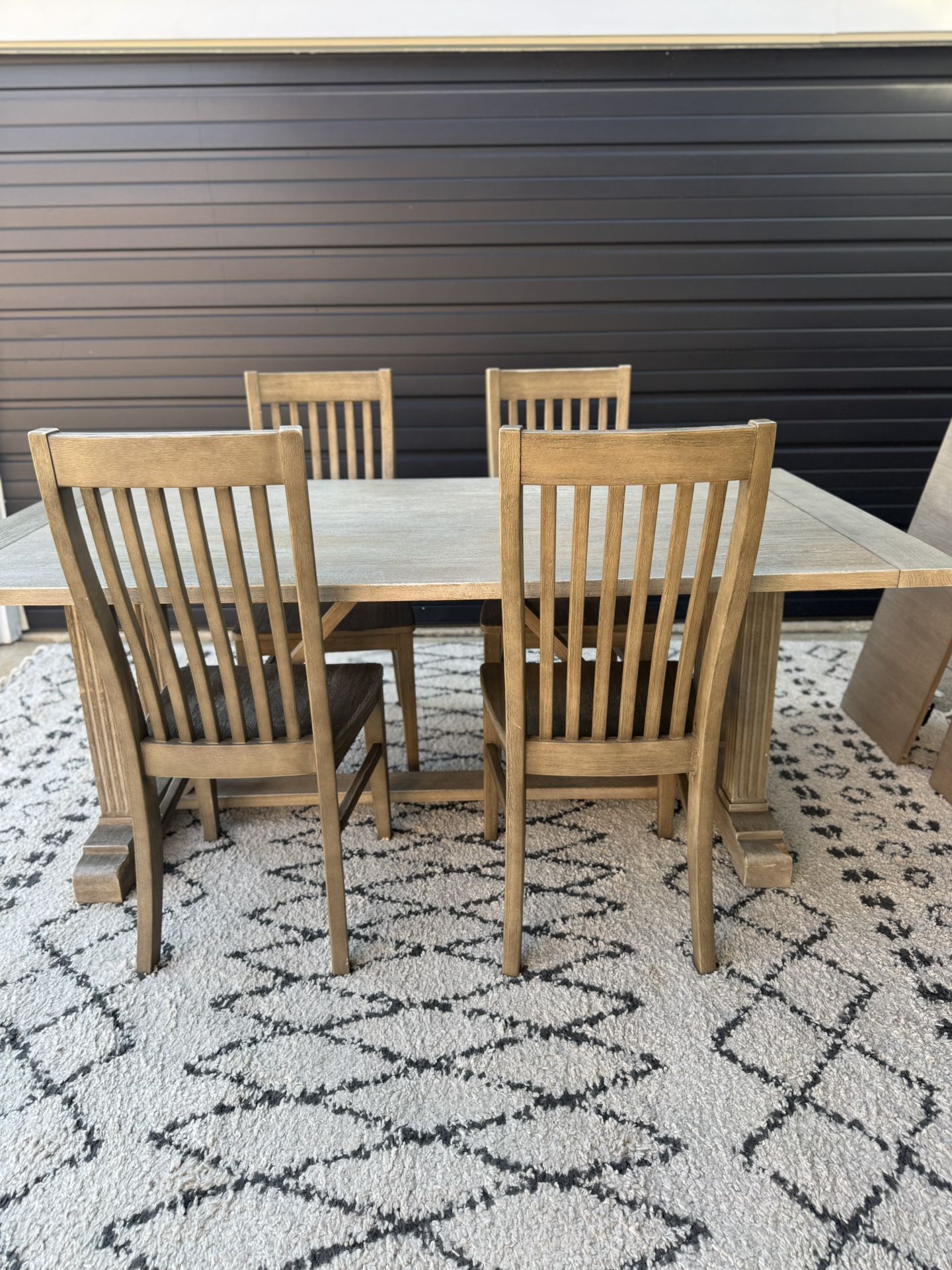 POTTERY BARN DINING TABLE AND 4 CHAIRS