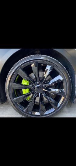 RIM BLACK OUT