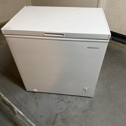 Insignia 7.0 Cu. Chest Freezer