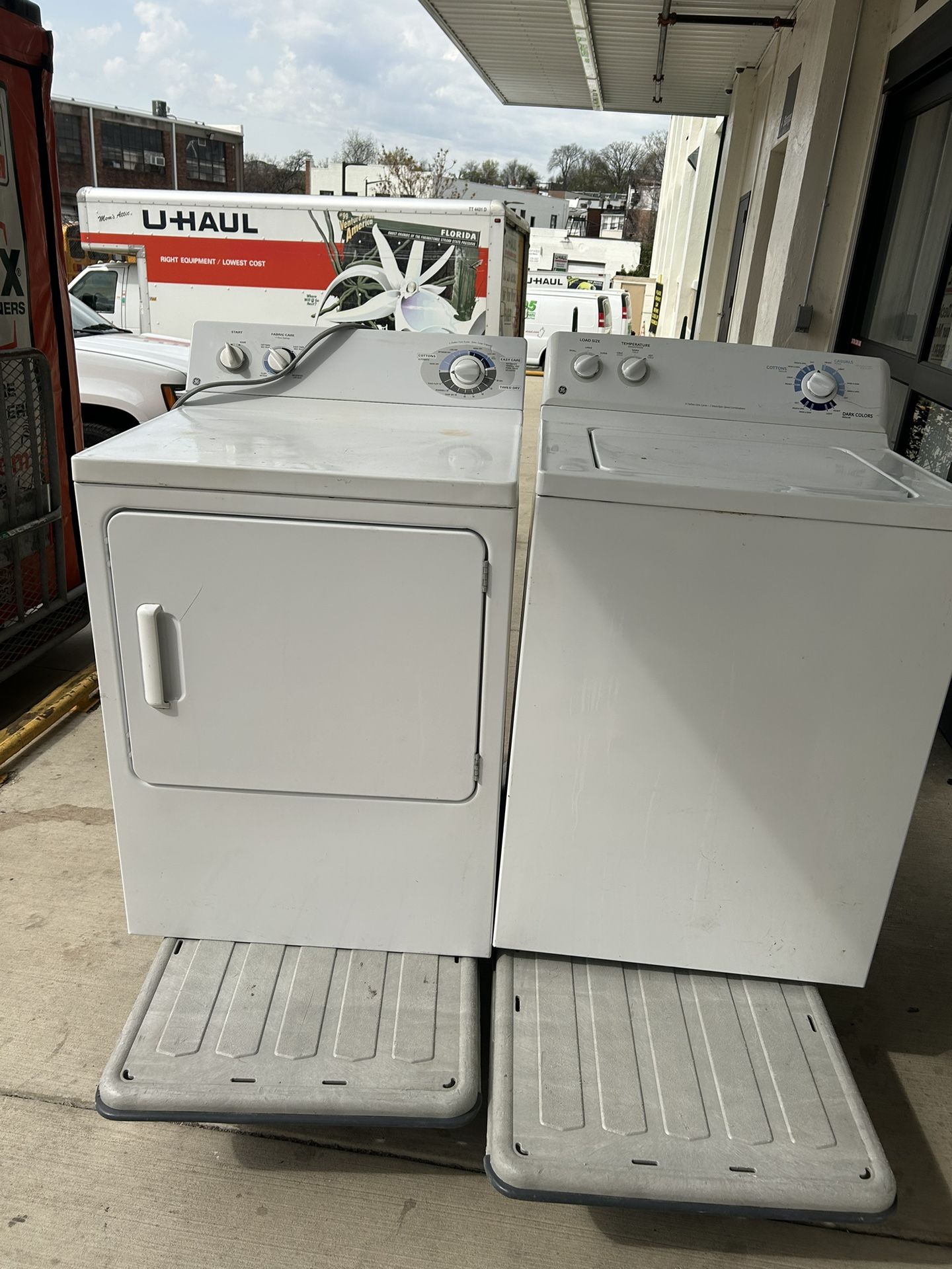 Washer And Dryer Combo $425