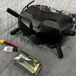 DJI Goggles V2 - Perfect Condition w/battery