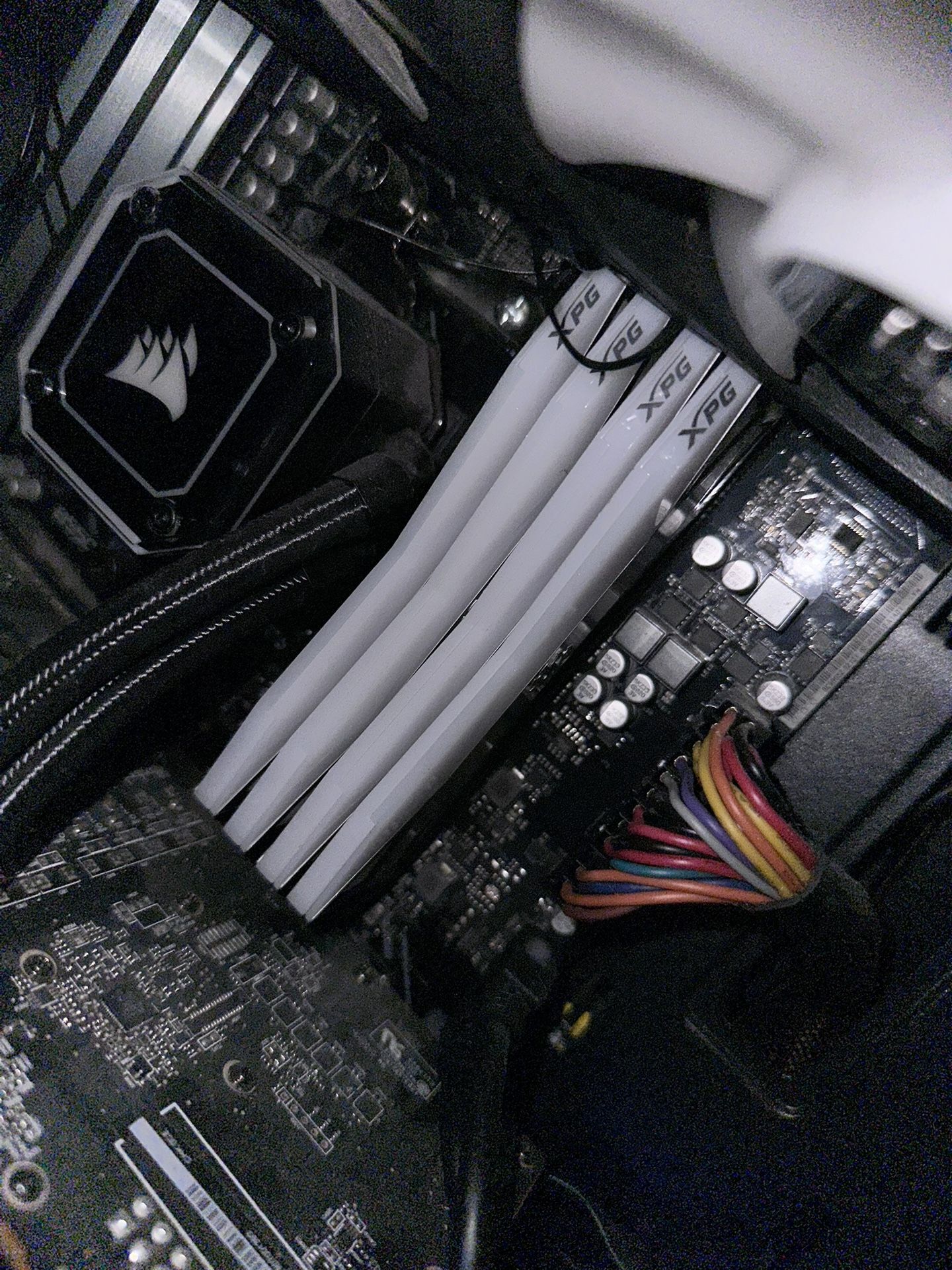 XPG Ram (32G) RGB