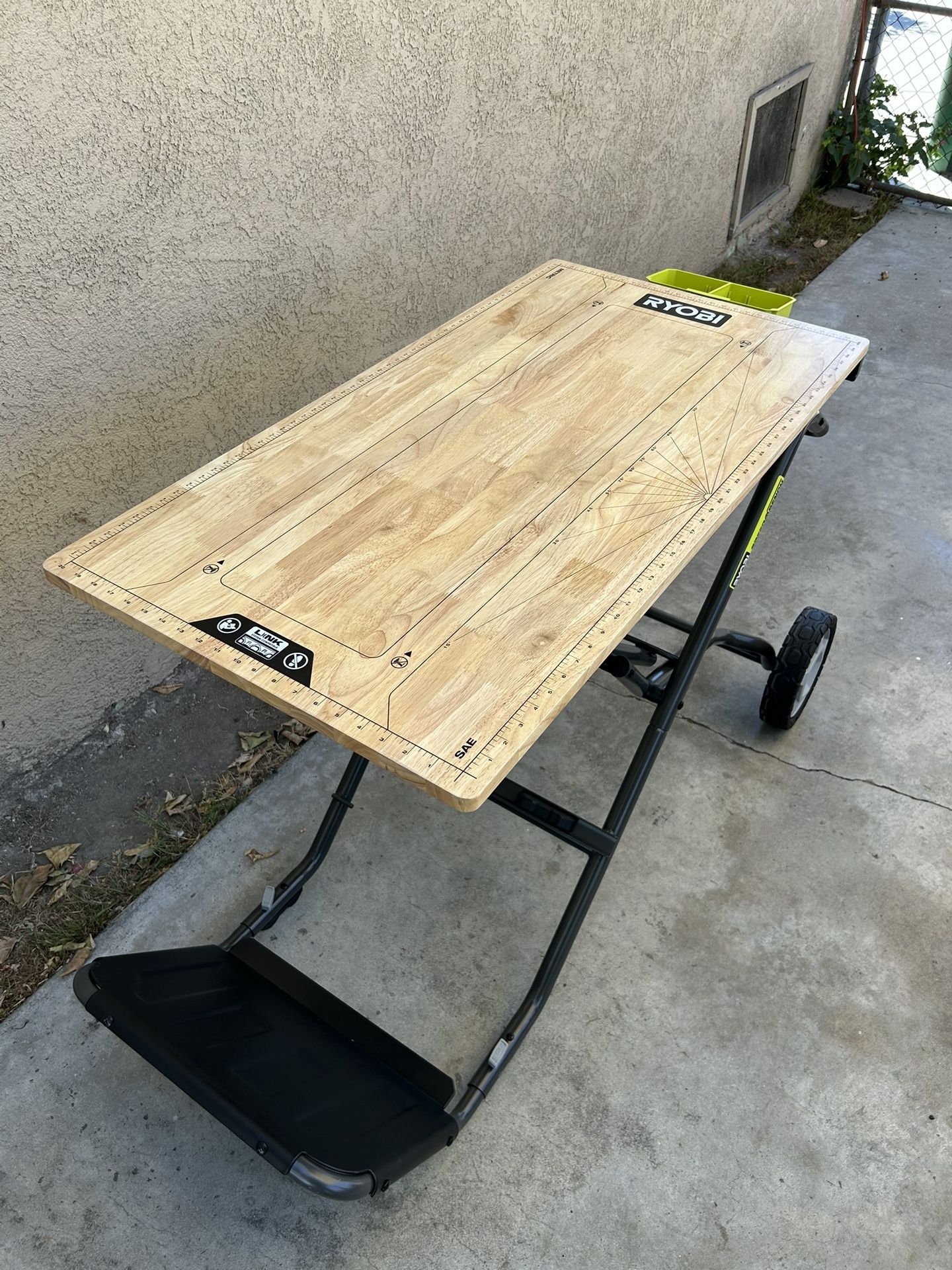 NEW RYOBI SPEED BENCH Mobile Workstation, Cart & Workbench **1 Available, $115**
