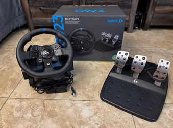 Logitech G923 Wheel and Pedals