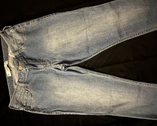 Hollister 30L