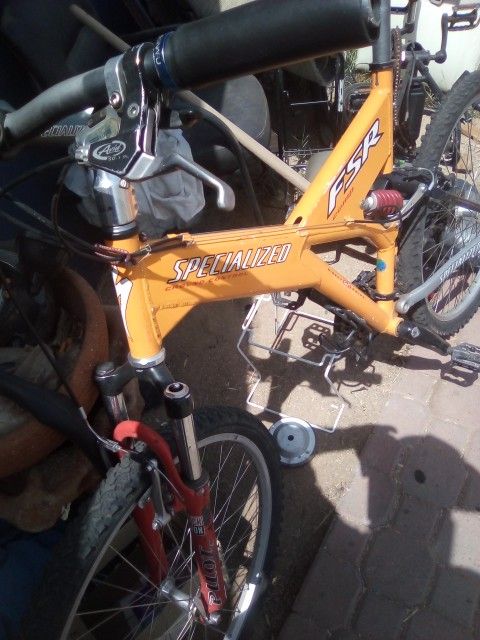 Specialized FSR Bike 