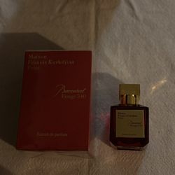 Baccarat Rouge 540 Cologne 