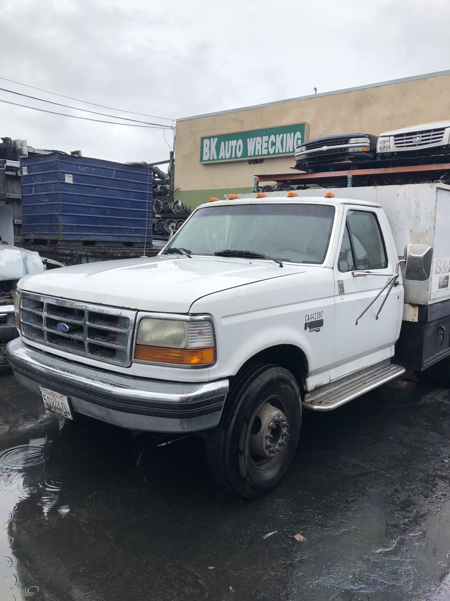 1996 ford truck or bronco parts this is a 7.3 diesel flat bed