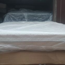 Tempurpedic California King Size Mattress (Mattress Only) 