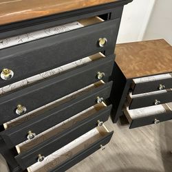 Broyhill dresser & Side Table Refurbished For Sale 