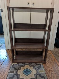 Mid-size 4 shelf unit