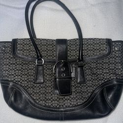 𝑽𝑰𝑵𝑻𝑨𝑮𝑬 𝑴𝑬𝑫𝑰𝑼𝑴 𝑯𝑶𝑩𝑶 𝑺𝑯𝑶𝑼𝑳𝑫𝑬𝑹 𝑪𝑶𝑨𝑪𝑯 𝑩𝑨𝑮 𝑩𝑳𝑨𝑪𝑲 