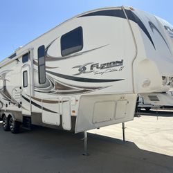 2010 Fuzion Toy Hauler 