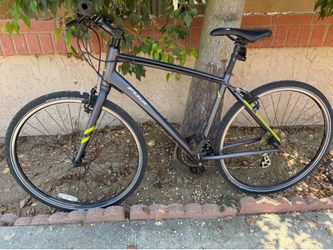 Fuji Absolute 2.1 Hybrid Bike – Excellent Condition