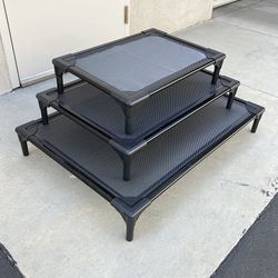 (New in box) Elevated Dog Bed 3 Sizes (Small $20, Medium $25, Large $30) Raised Pet Bed Cot Indoor Outdoor 