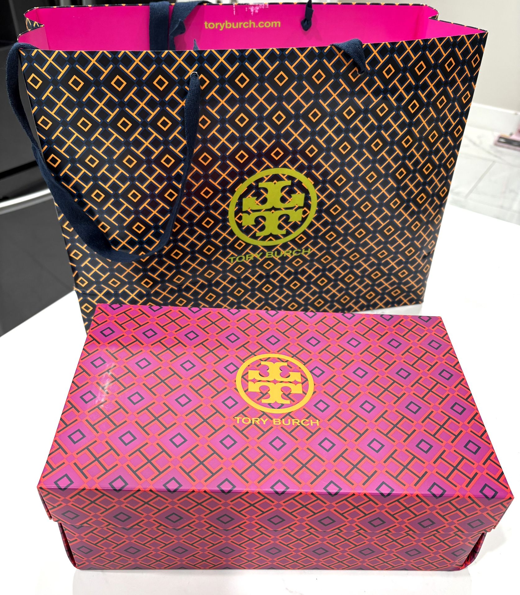 Tory Burch size 5.5