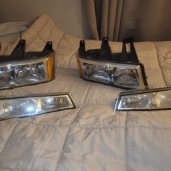 2004 Colorado Full Front Lights Upper And Lower