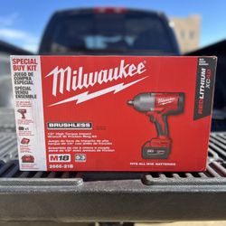 Milwaukee Brushless 1/2 in High Torque Impact Wrench