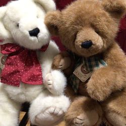  $10 LOT-2 JOINTED BOYDS 17” BEARS 
