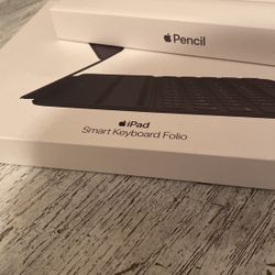 I Pad Smart Keyboard And Pen